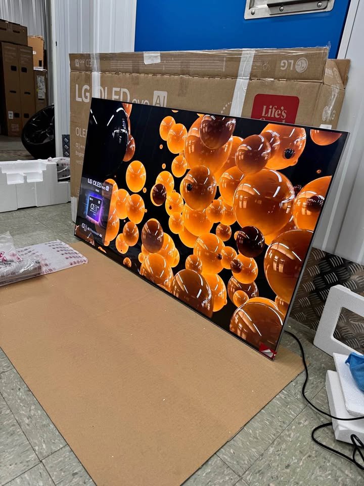 2025 Model  LG OLED evo G5 Series 55-inch 4K Smart TV