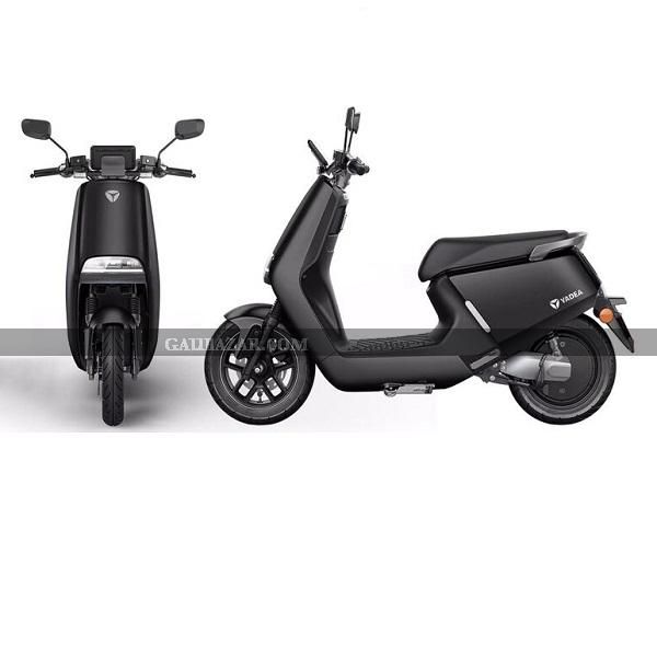 Yadea G5 Black Electric Scooter